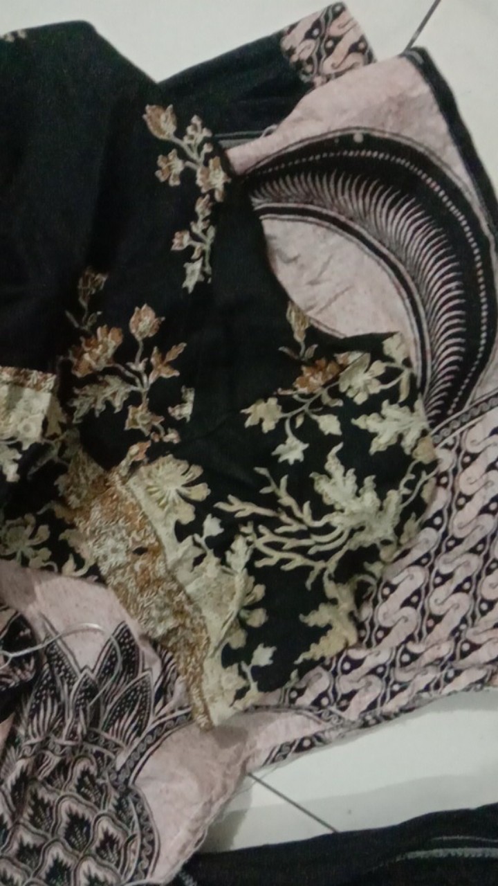 Outer Buketan Crem Kemeja Lengan Panjang M L Xl Xxl