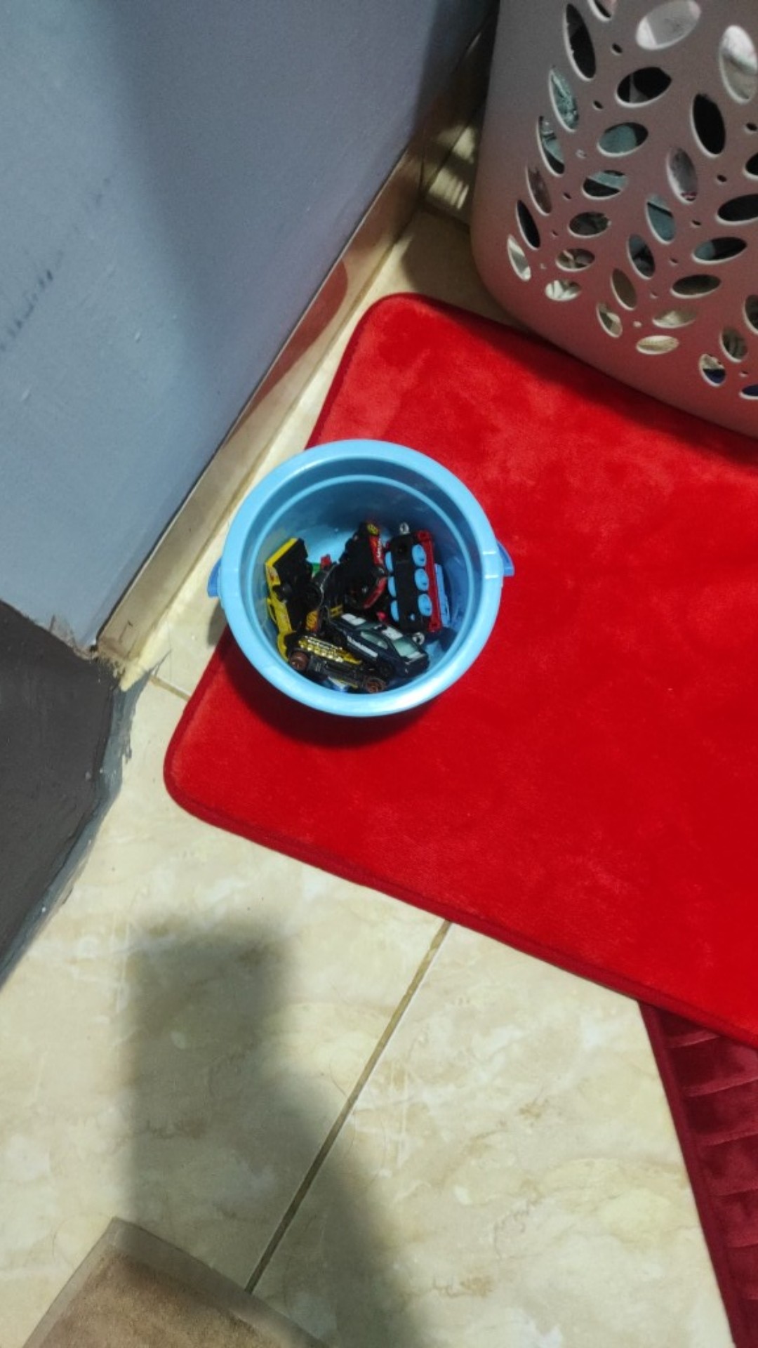 Pl-8 Pail 0.5 Gallons Ember 12 Gallons Lion Star