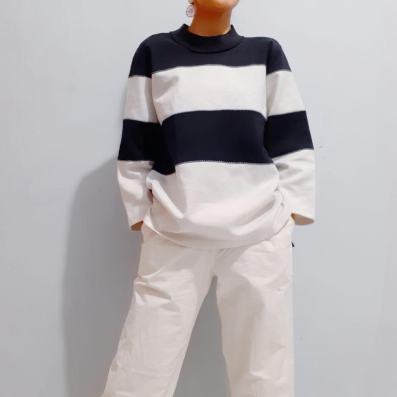 Crewneck White Black