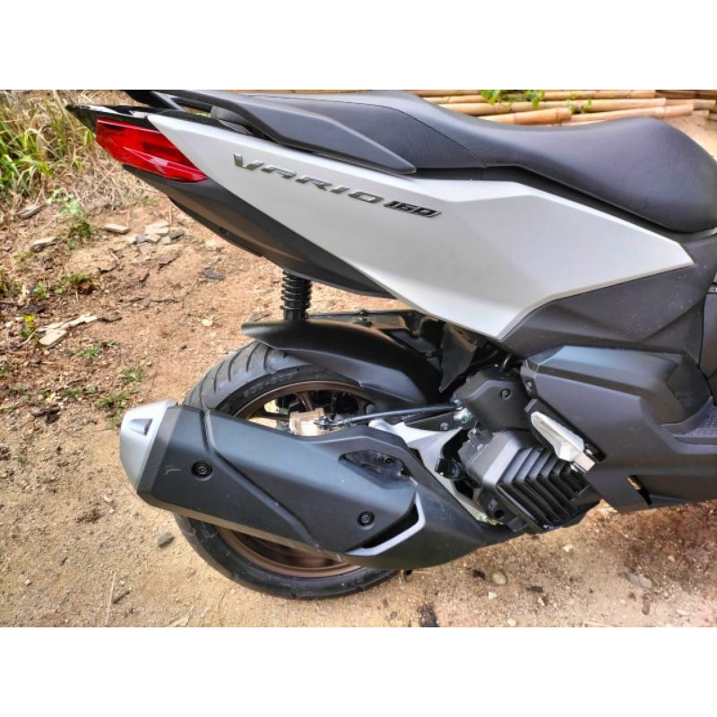 HUGGER VARIO 160 SPAKBOR KOLONG VARIO 160 CC