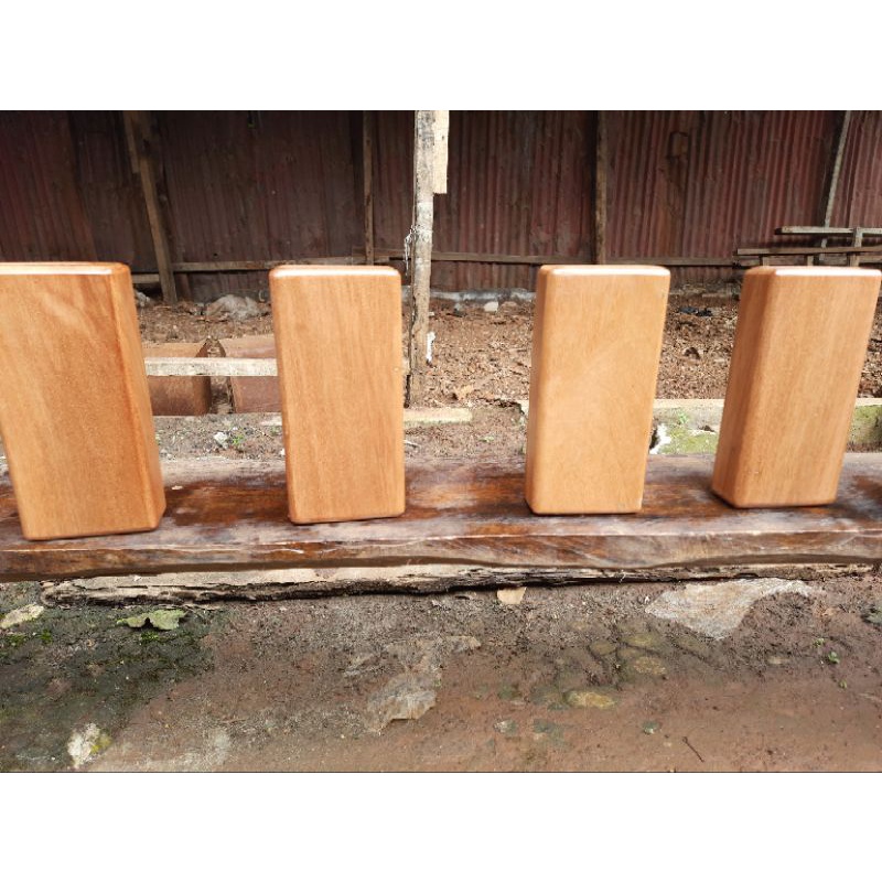Balok Yoga Kayu Solid Kamper Samarinda Plitur