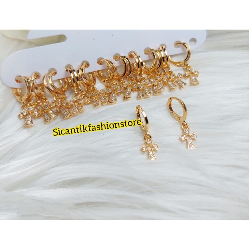 Anting Titanium Wanita Salib Gold Terbaru Terlaris Anti Karat Tidak Luntur Anting Wanita Salib Gold Kekinian Mewah