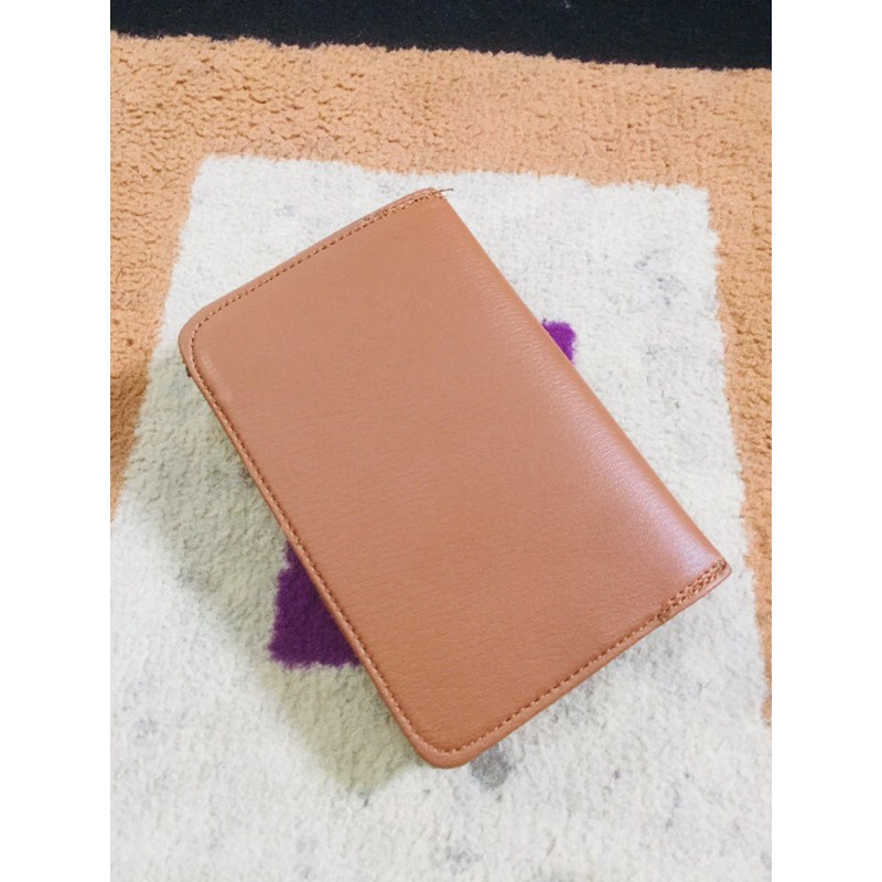 dompet pria lipat buku ukuran tanggung 3/4 bahan kulit sintetis lokal colombo #dompet #dompetpria-Coklat muda