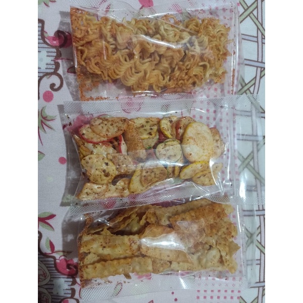 

paket 15rb dapet 3pcs keripik homemade