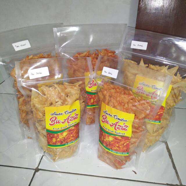 

Bu Aziz kripik pangsit original asin pedas balado