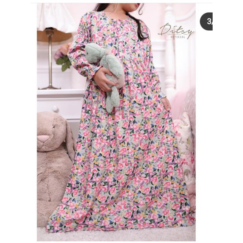 ditsy little serein green Size 5 & 2