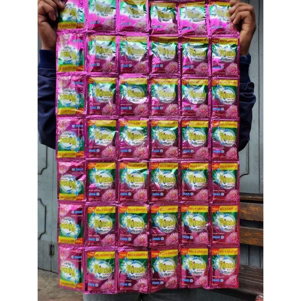 Rinso Cair Anti Noda+Molto Kemasan Renceng Isi 42 Sachet /Rinso Sachet 500 isi 20ml