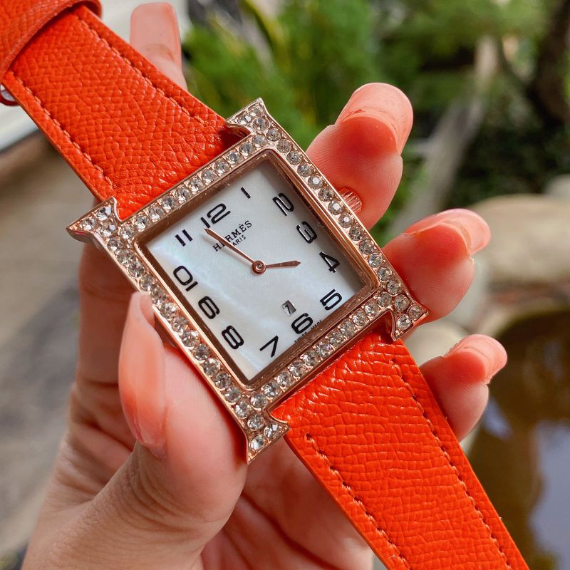 Fashion Wanita Jam Tangan HRM Wanita Rubber Jam Tangan Terlaris