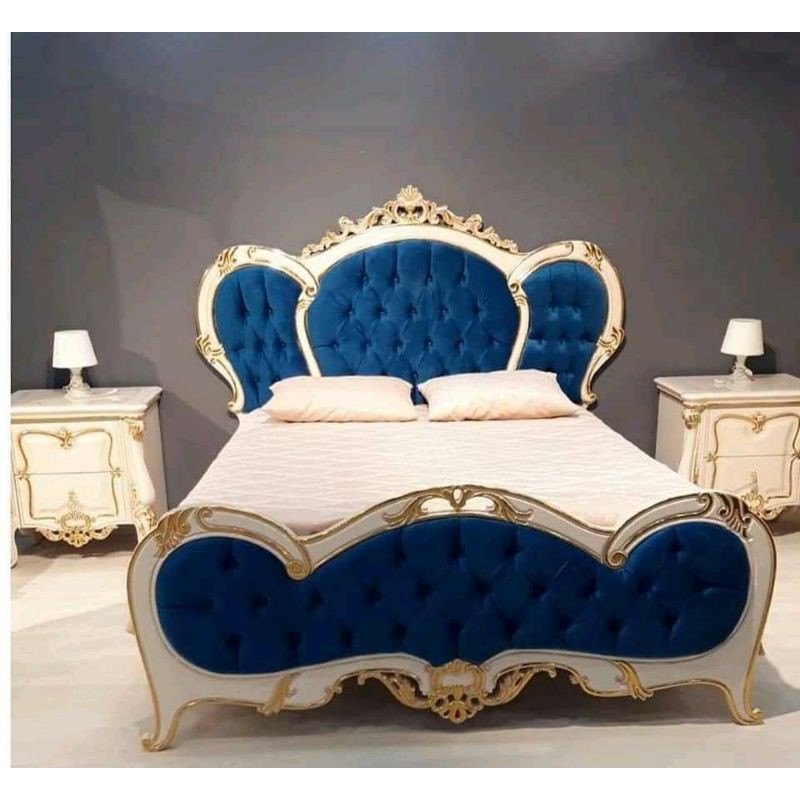 Tempat tidur mewah ukir jati jepara