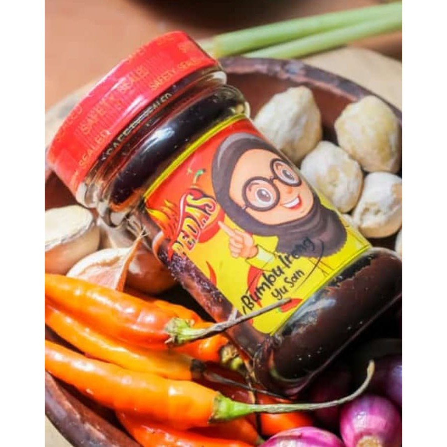 

Bumbu Ireng Yu San Pedas