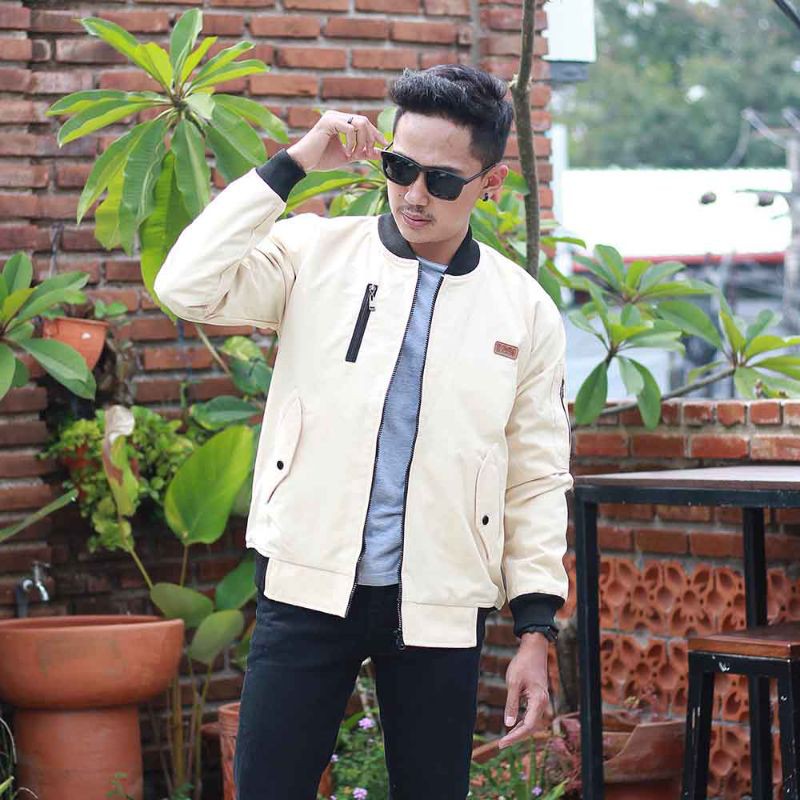 Jaket Windbreaker Pria / Jaket Bomber Premium Distro Original