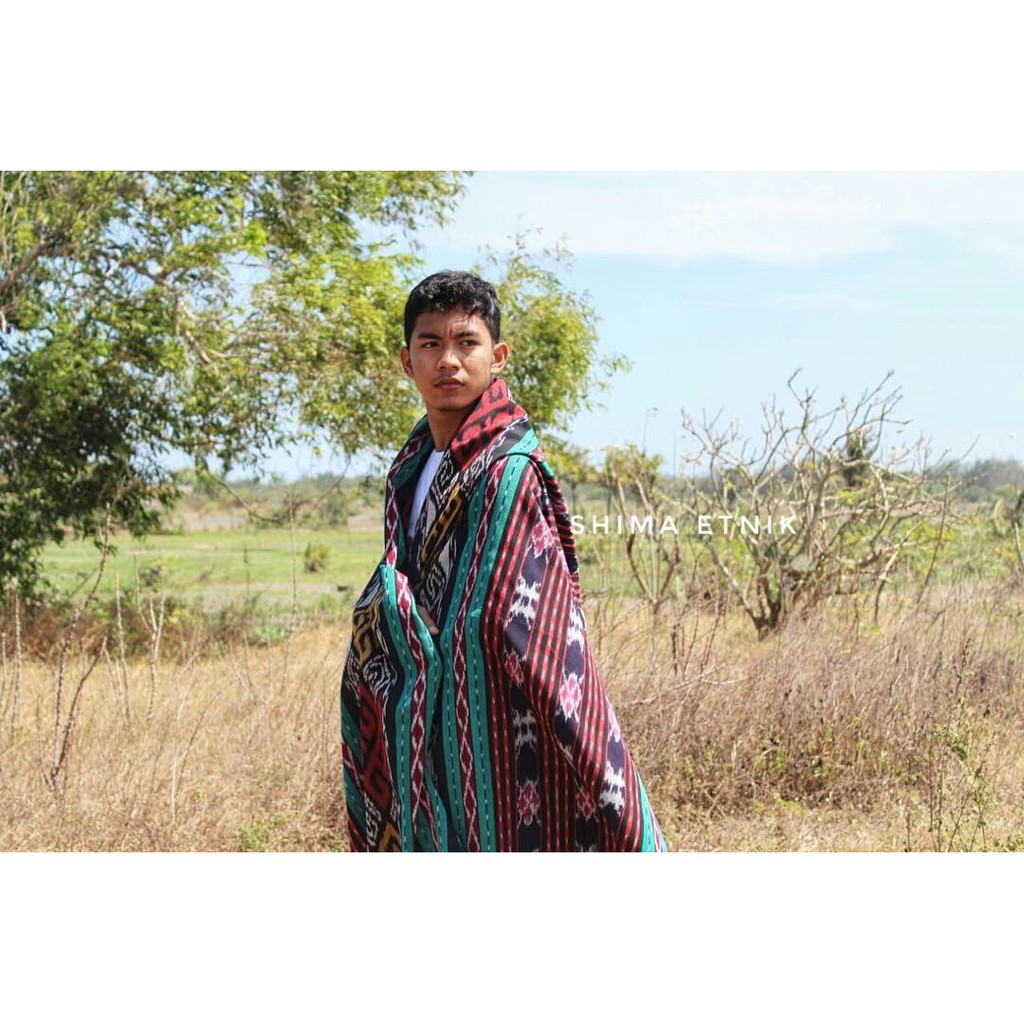 KAIN TENUN IKAT ANTIK KAIN TENUN LOMBOK MURAH ETHNIC TORAJA KAIN SUMBA MAUMERE NTT ROTE TRADISIONAL
