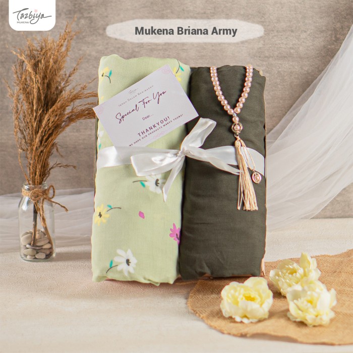 

MUKENA TAZBIYA SPECIAL GIFT KOMBINASI CANTIK / HADIAH / KADO / HAMPERS - BRIANA ARMY