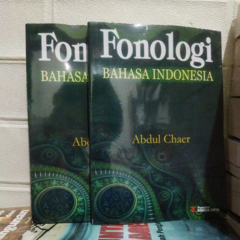 BUKU FONOLOGI BAHASA INDONESIA - ABDUL CHAER-2