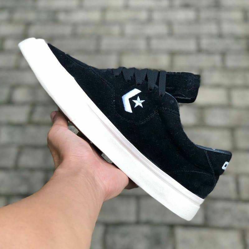 SEPATU PRIA CONVERSE LOUIE LOPEZ PRO BLACK WHITES