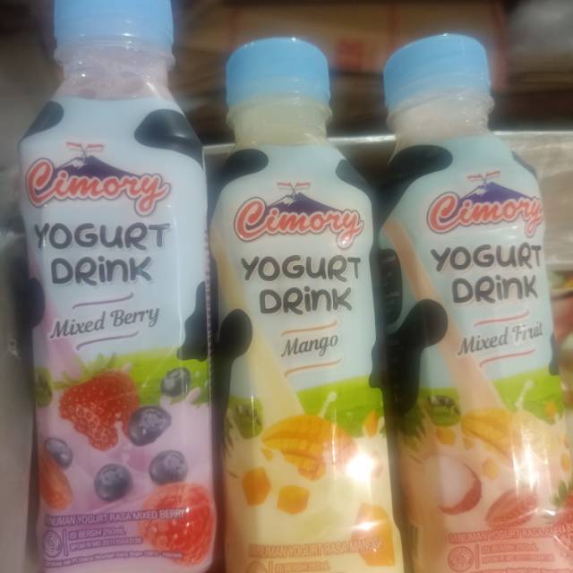 

Cimory youghurt 250 ml { 3 botol )