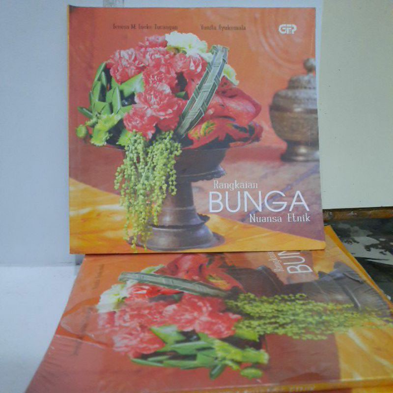 

Rangkaian Bunga Nuansa Unik