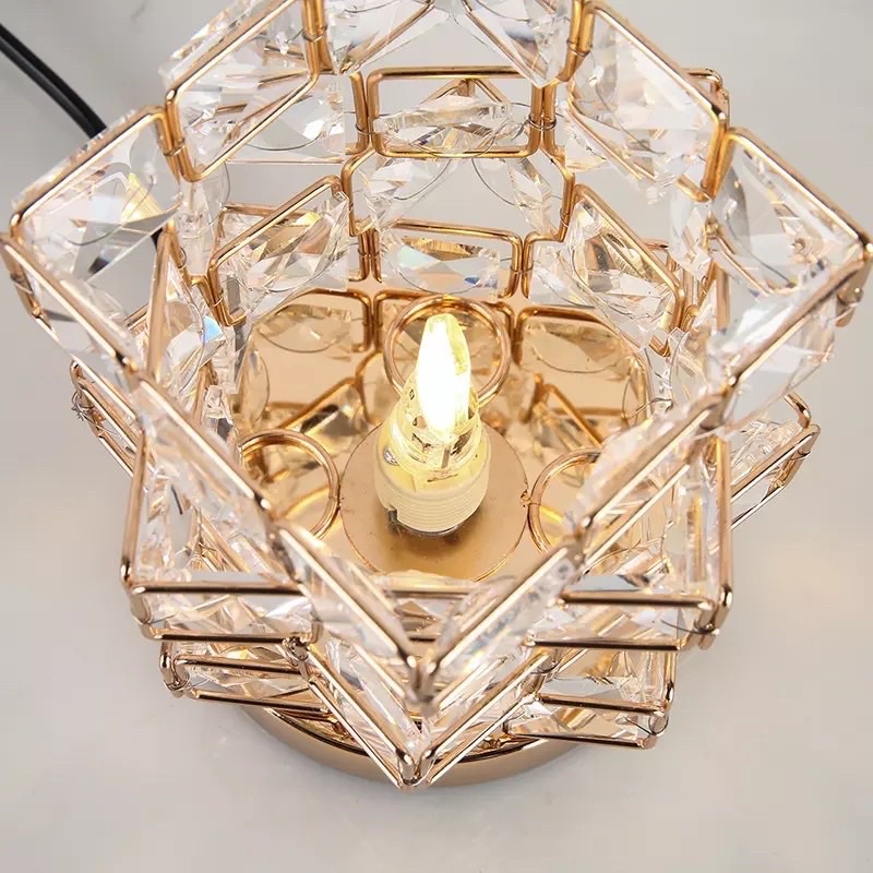 Lampu tidur crystal / Lampu crystal / Lampu pajangan crystal / Lamput tidur crystal unik