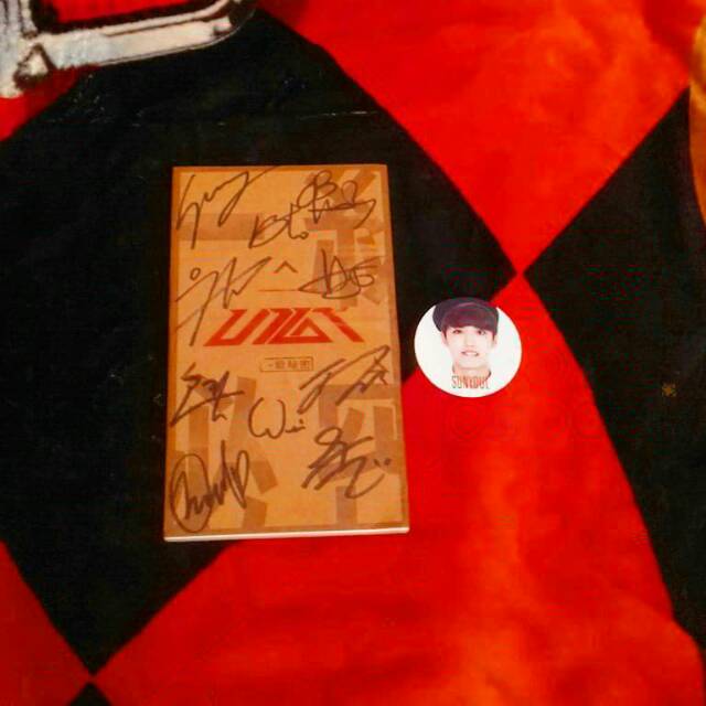 UP10TION Top Secret (So Dangerous) Signed Album with Sunyoul Chip