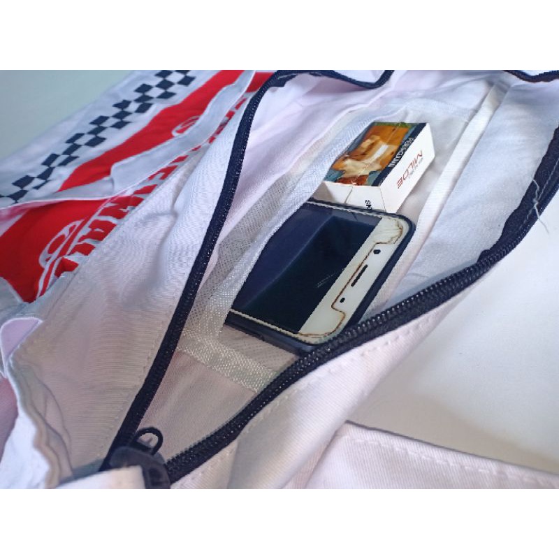 LIMITED Tas Selempang Kanvas Motif Tulisan 'vans off' + Resleting Penutup 2025