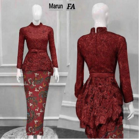 30+ Trend Terbaru Kebaya Merah Maroon Wisuda