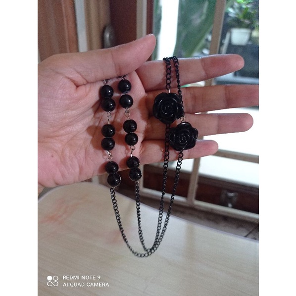 strapmask strap masker 2in1 hijab mutiara bunga hitam