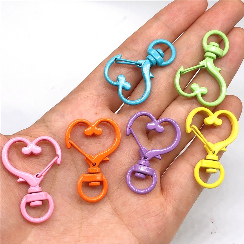 10pcs Kait Lobster Metal Motif Hati Warna Warni Dapat Diputar