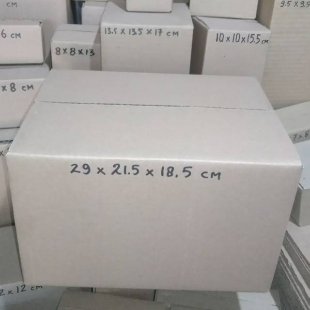 

Kardus Box Packing 29x21.5x18.5 cm