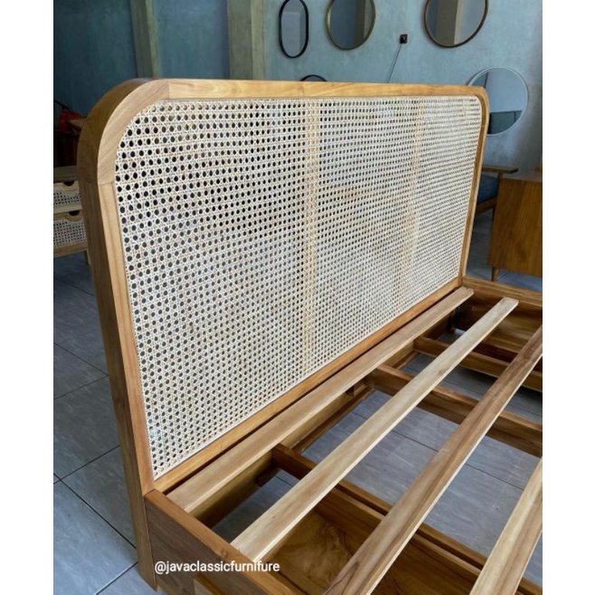 DIPAN TEMPAT TIDUR ROTAN FULL RANJANG LACI 4 DIVAN VINTAGE MINIMALIS CUSTOM MURAH BAHAN KAYU JATI TPK GRADE A FINISHING BLEACHING NATURAL BERKUALITAS EXPORT FURNITURE JEPARA-3