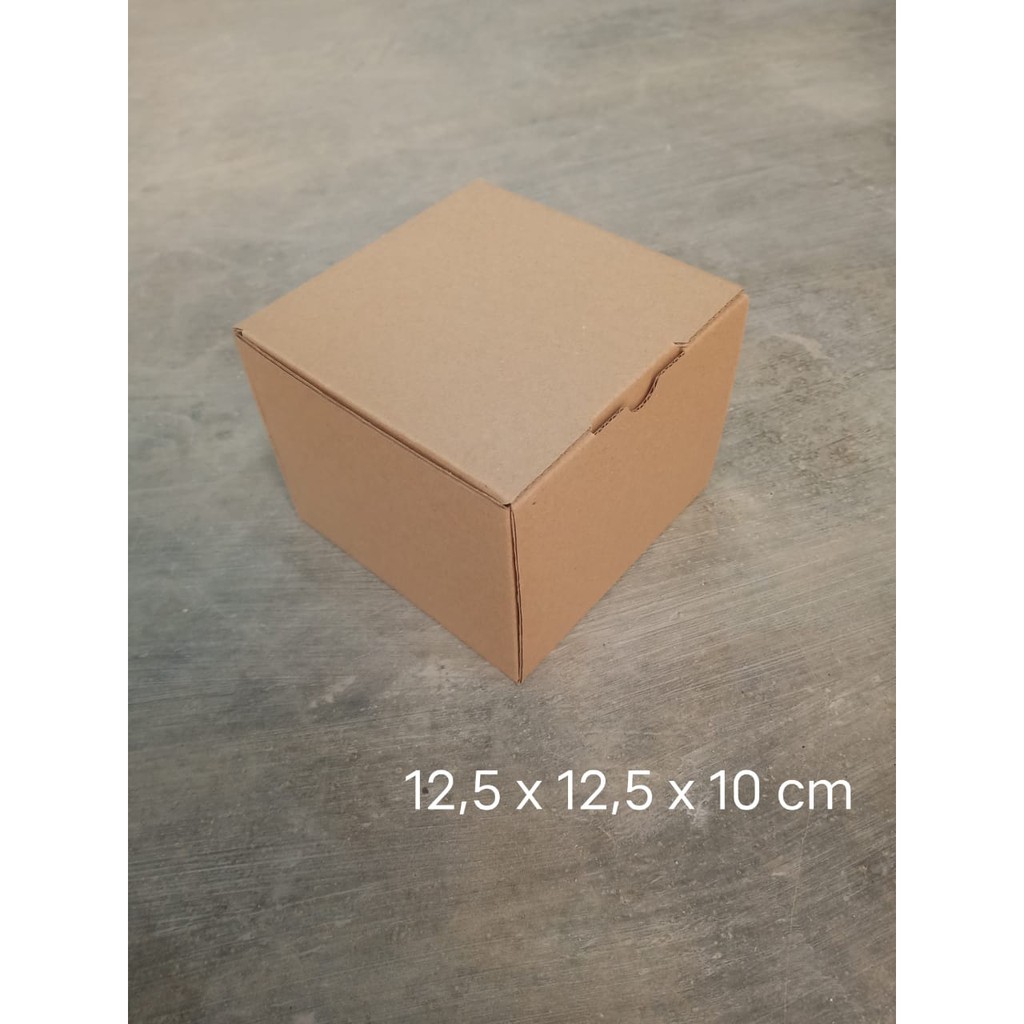 Kardus 12,5 x 12,5 x 10 cm.... Die Cut dan easy usage---2
