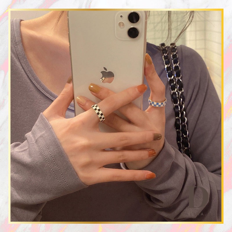 Cincin Model Terbuka Desain Papan Catur Warna Hitam Biru Adjustable Untuk Wanita Korea Dalika