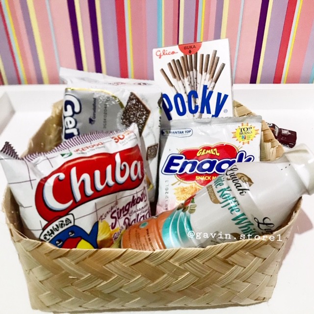 

Whedow snack box/ hampers box/ birthday gift box