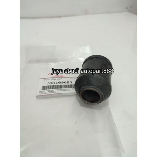 bushing lower arm small bushing sayap bawah kecil l200 strada mb109684