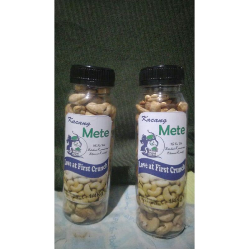 

Kacang Mete Kemasan Botol 150gr