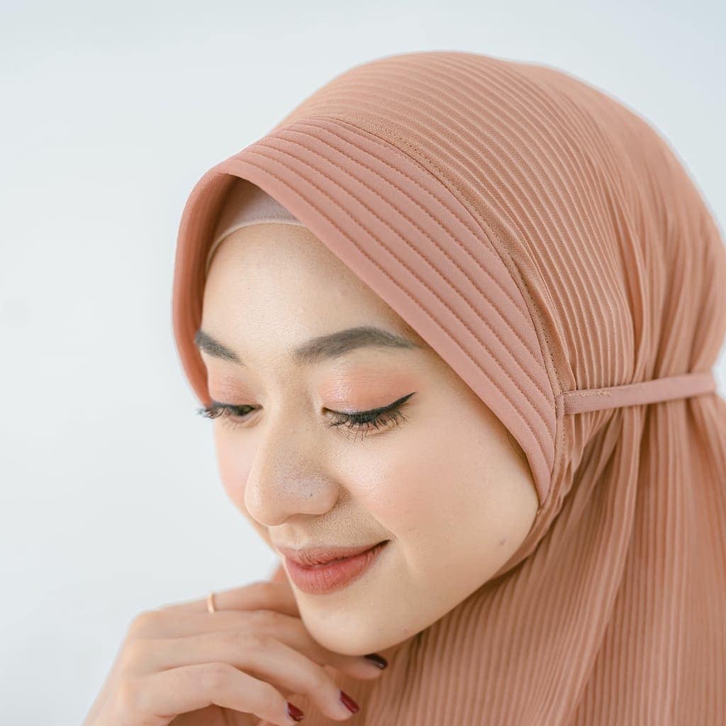 𝗖𝗮𝗿𝗲.𝗶𝗻 Bergo Instant Pet Plisket or Khimar Pet Plisket Instant Tali DIAMONDCREPE PREMIUM