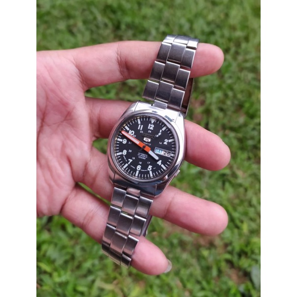seiko 5 cal 7s26 mod military dial matic