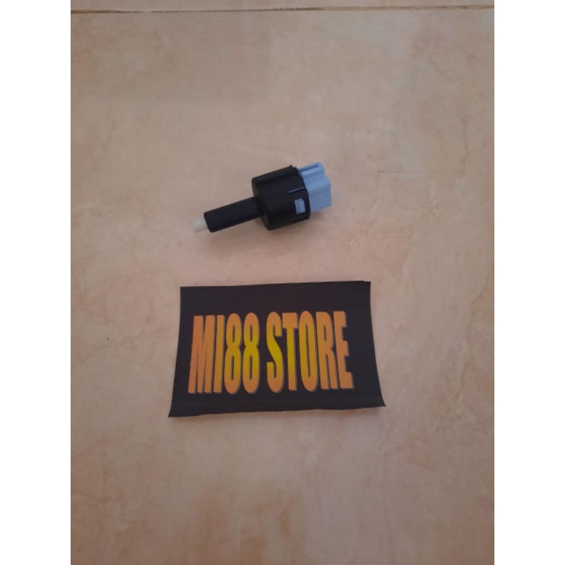 Switch Stop Rem 4Pin Mitsubiahi Pajero, Outlander, Mirage