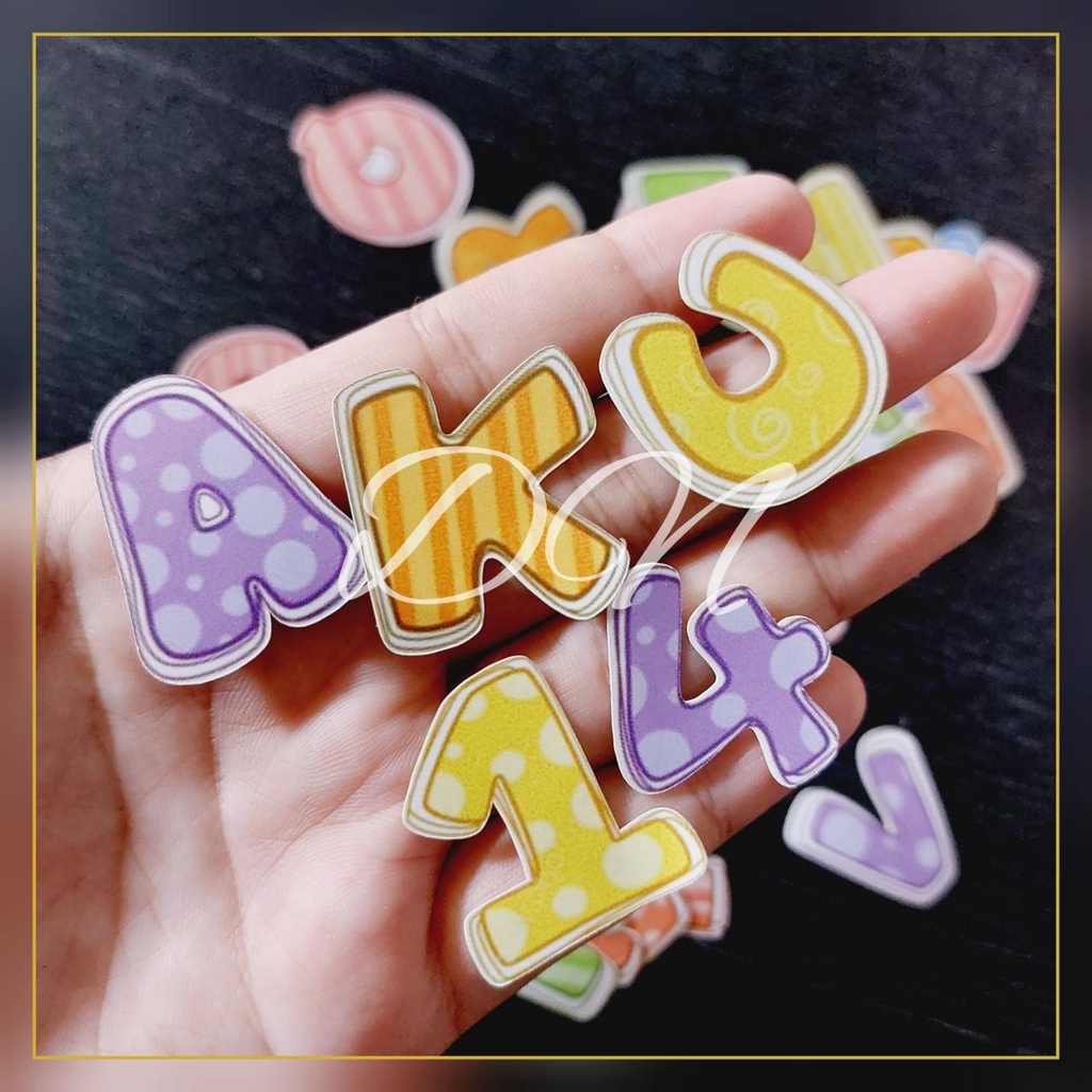 

35 PCS Stiker Kertas Glossy Huruf Besar A-Z Angka 0-9