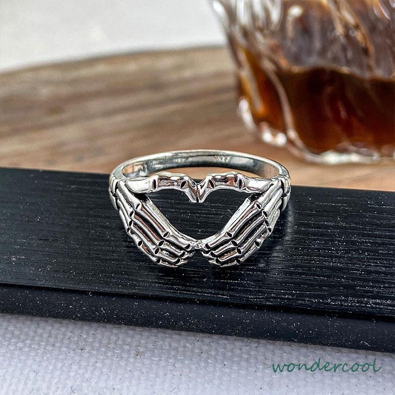 Korea Retro Hell Ghost Tangan Cinta Cincin Mendominasi Tren Pria Dan Wanita Cincin Perhiasan -Won