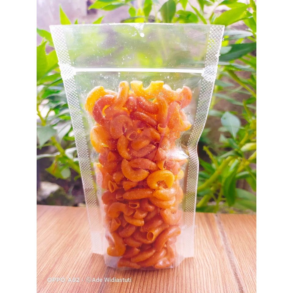 

JAJANAN GARUT MAKRONI BANTET RENYAH BUMBU PEDAS DAUN JERUK MAKANAN RINGAN SNACK CEMILAN