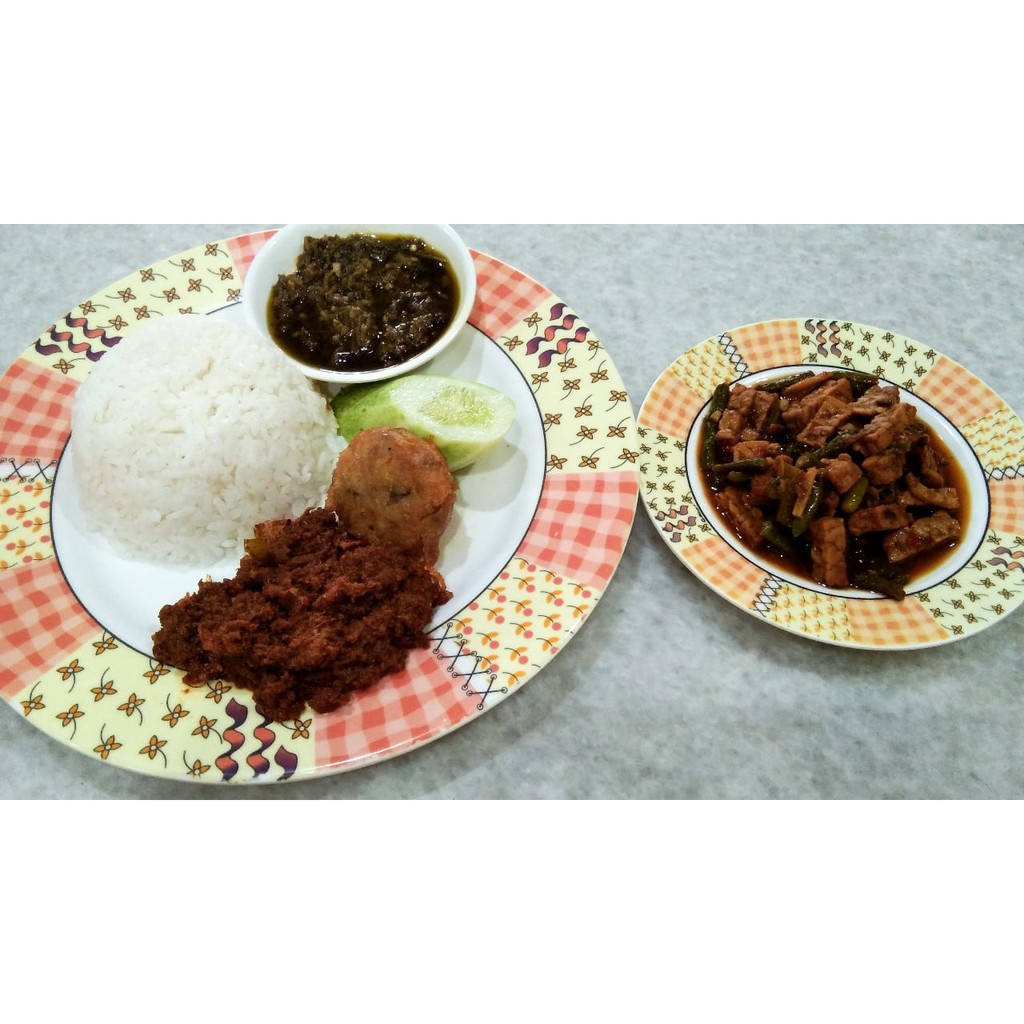 

Daging Rendang Nasi Putih - *gosend only*