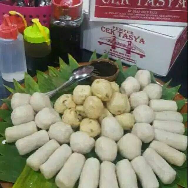 Pempek cek tasya isi 50 buah