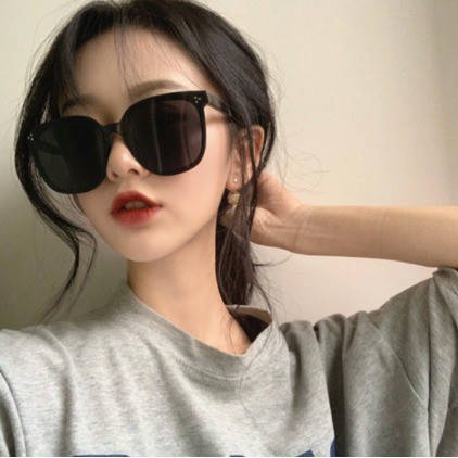 Diskon Shop - F5083 Kacamata Hitam Korean Fashion / Sunglassess Wanita &amp; Unisex / Kacamata Hitam