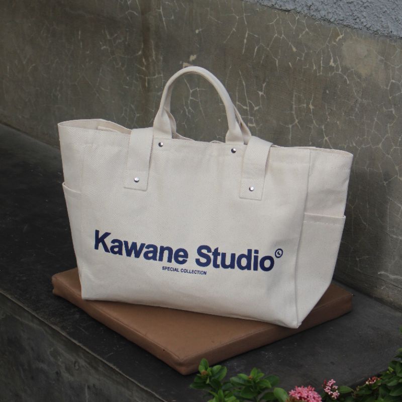 Kawane Studio - Totebag Canvas Premium White &amp; Black - Confidence