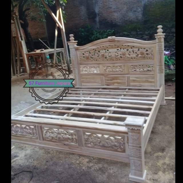 Dipan ukir rahwana kayu jati ukuran 200x180cm - tempat tidur jati antik mentahan/ Unfinished