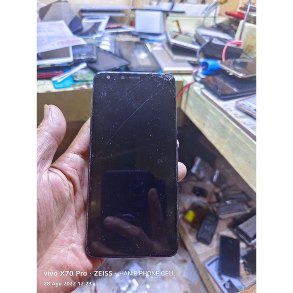 Genpro S57 minus touch retak