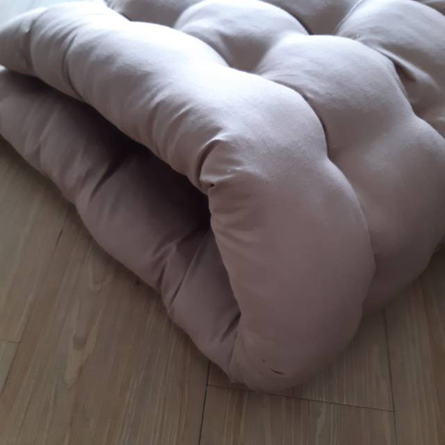 Bantal alas duduk kursi kasur lipat karpet lantai