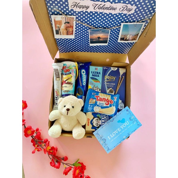 

(FREEONGKIR)/KADOVALENTINE/GIFTBOXSNACK/HADIAHULANGTAHUN/HADIAHVALENTINE/HADIAHBUATPACAR/HADIAHULANGTAHUNCEWEK/HADIAHUNTUKCOWOK