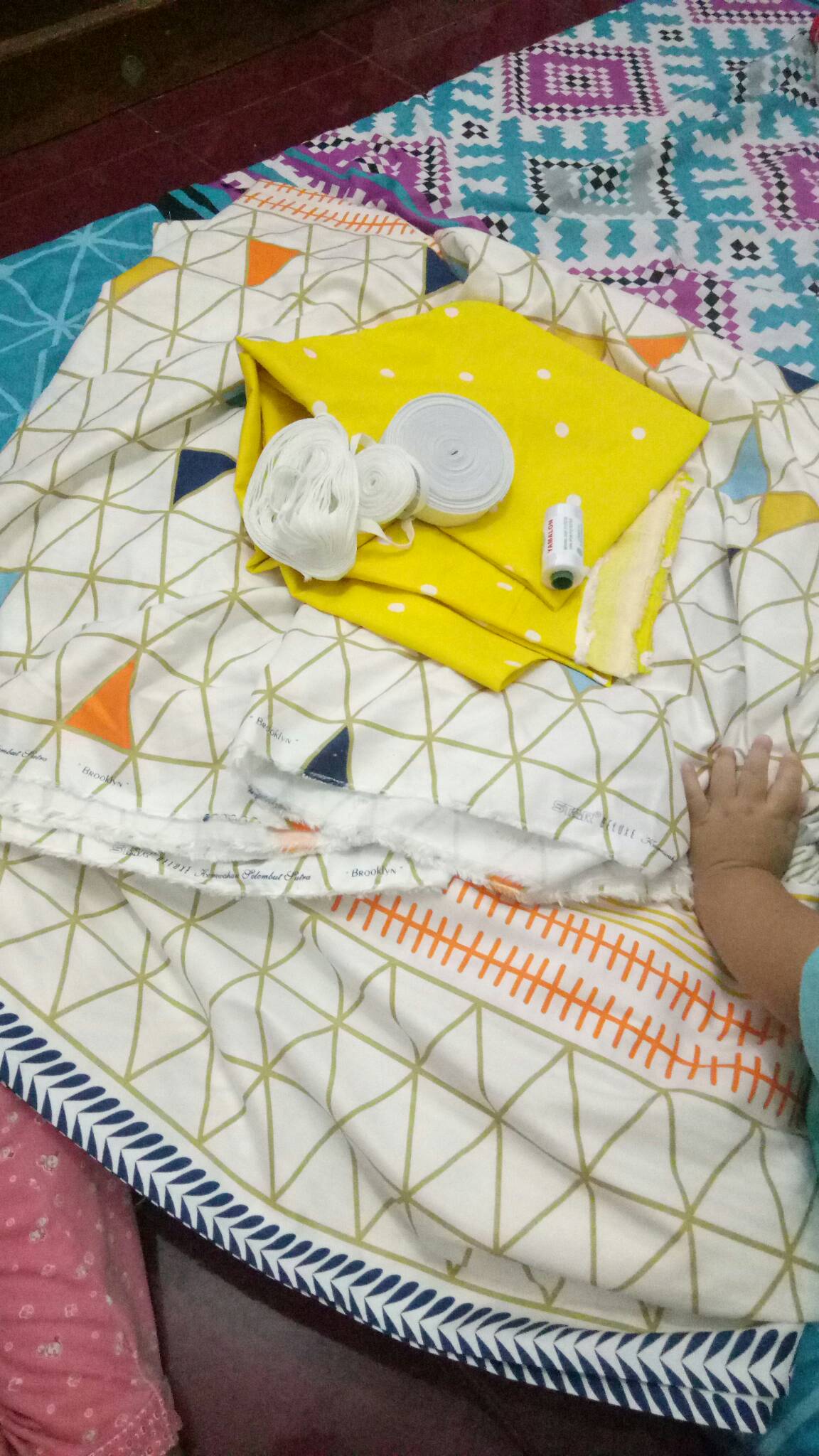 Brooklyn - Kain Sprei Katun Lokal Meteran Star Deluxe