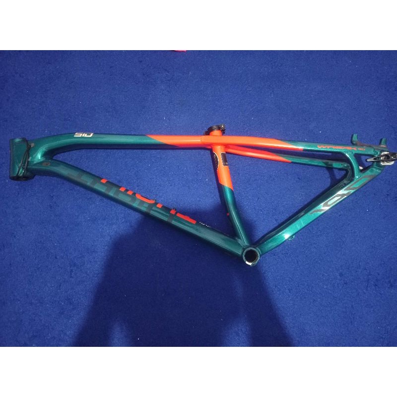 frame thrill wreak 3 T140 size M